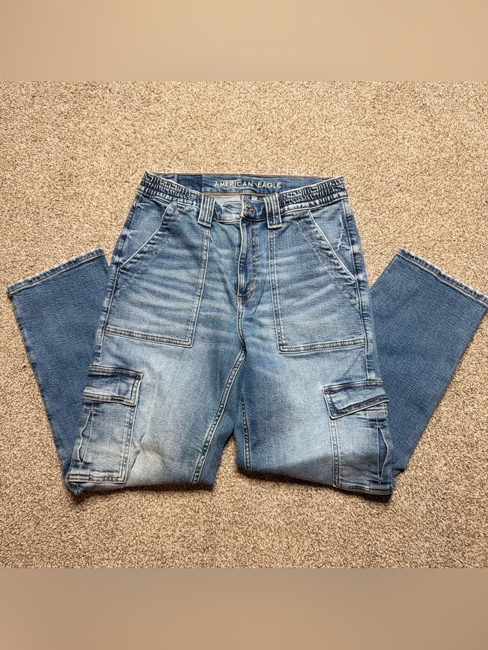 American Eagle cargo jean